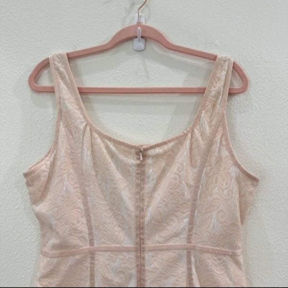 Cache Vintage Pink & White Lace Sheath Dress Sleeveless Scoop Neck Satin Trim- 8 - Picture 7 of 12